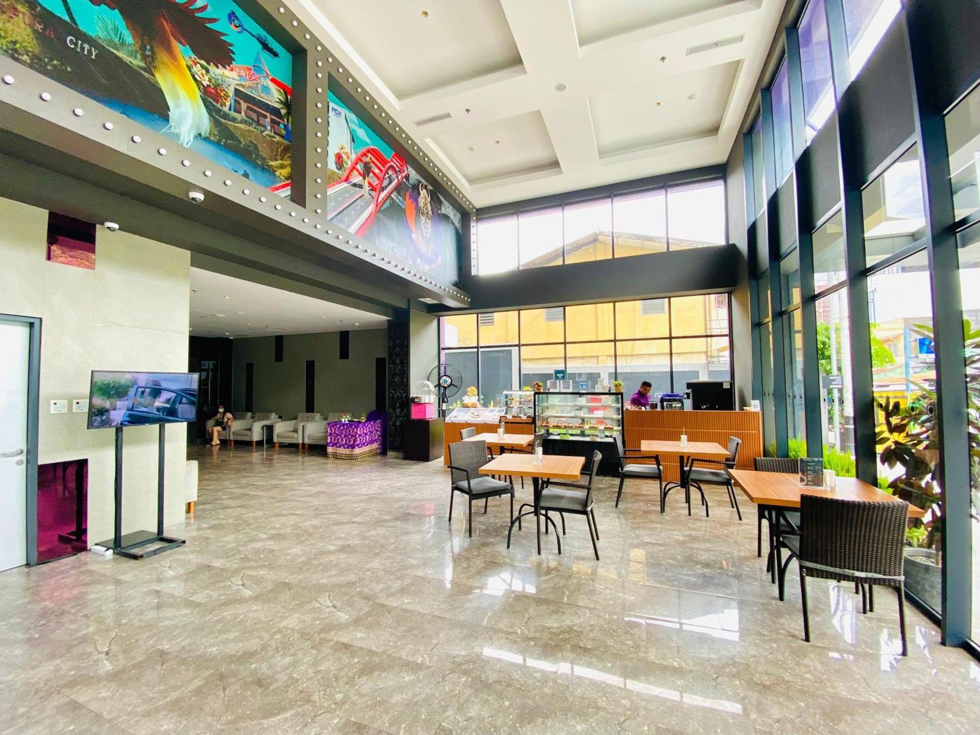 Fox Hotel Jayapura Dış mekan fotoğraf