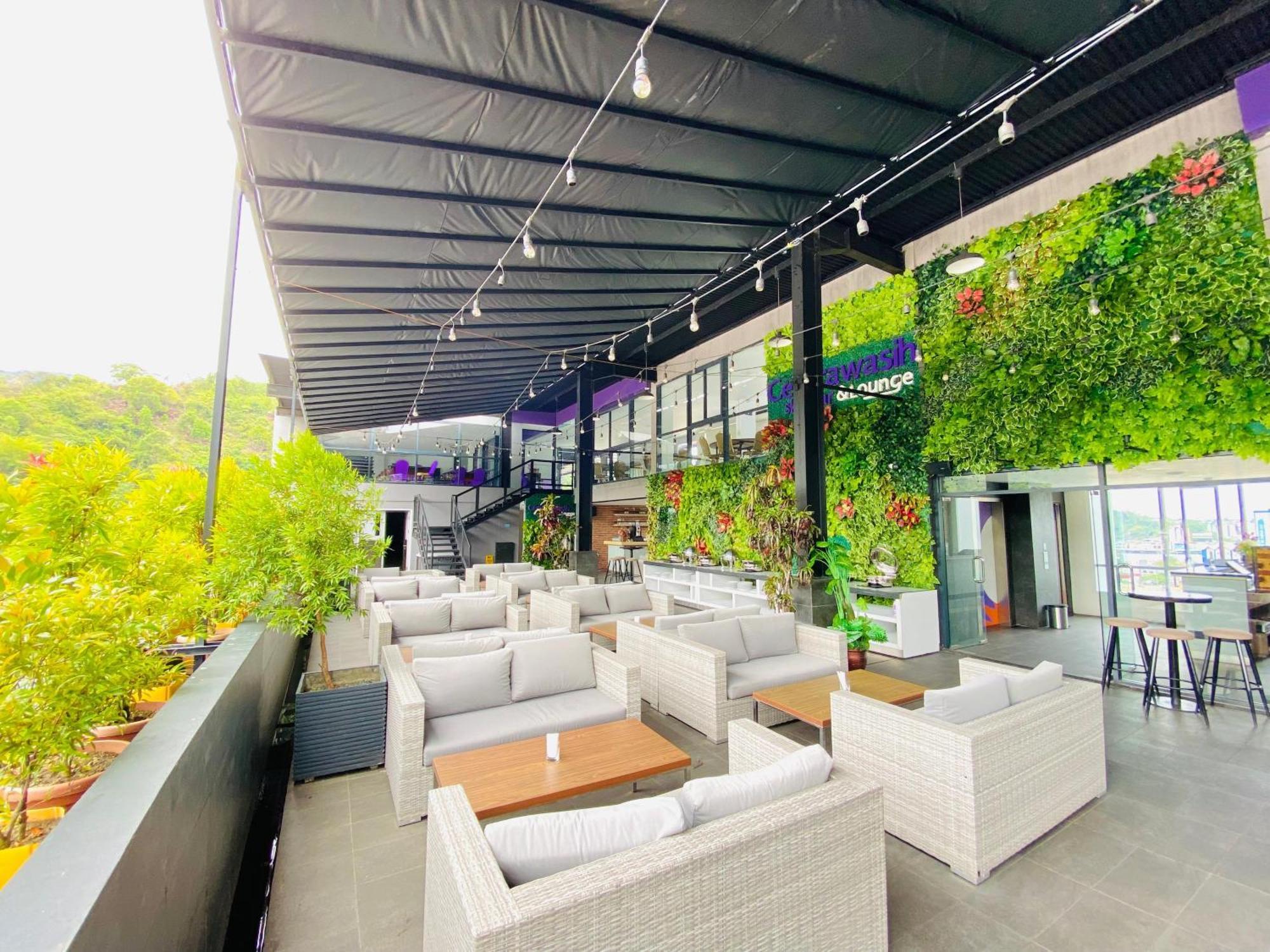 Fox Hotel Jayapura Dış mekan fotoğraf